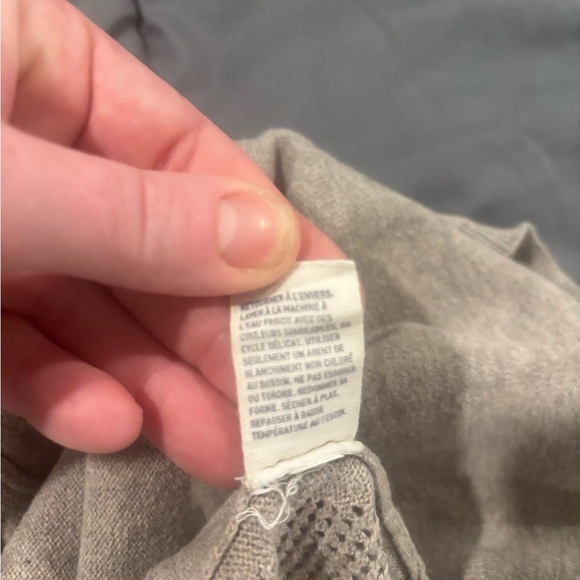 American Eagle Gray Sweater Mesh Back. Size XS. - Picture 5 of 5